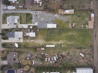 1014 E K Rd, Visalia, CA 93292