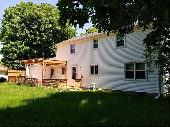 2nd image of 202 Heather Ln