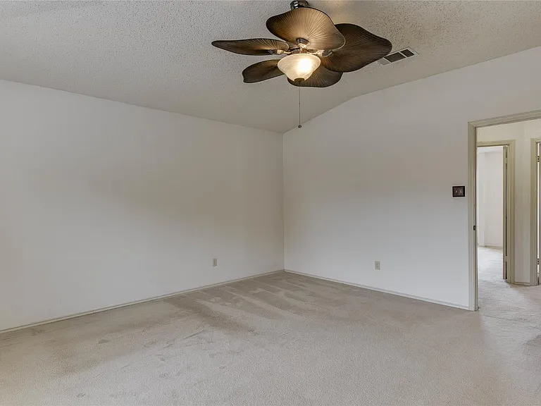 13210 Marrero Dr — Photo 21
