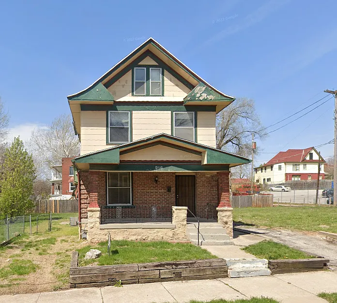 916 Bellefontaine - 1 — Photo 1