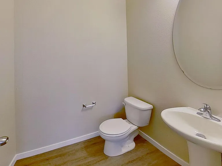 5024 Woodbine Dr SW — Photo 11