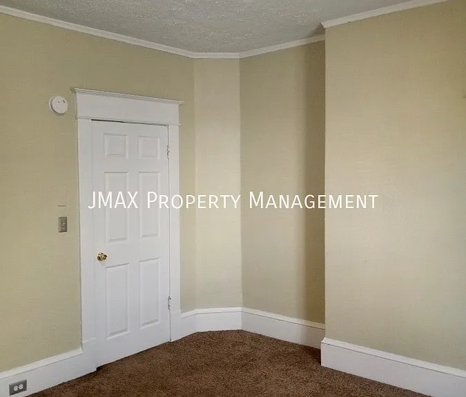 621 Elm Ave SE #2 — Photo 16