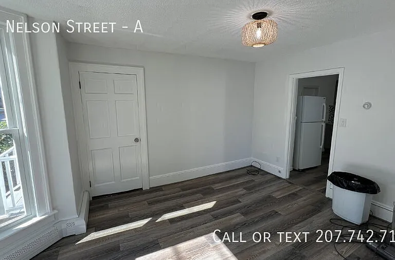 29 Nelson St #A — Photo 2
