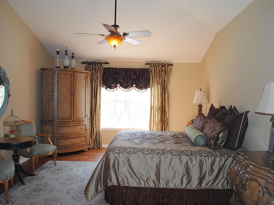 1st image of 149 Millwood Dr