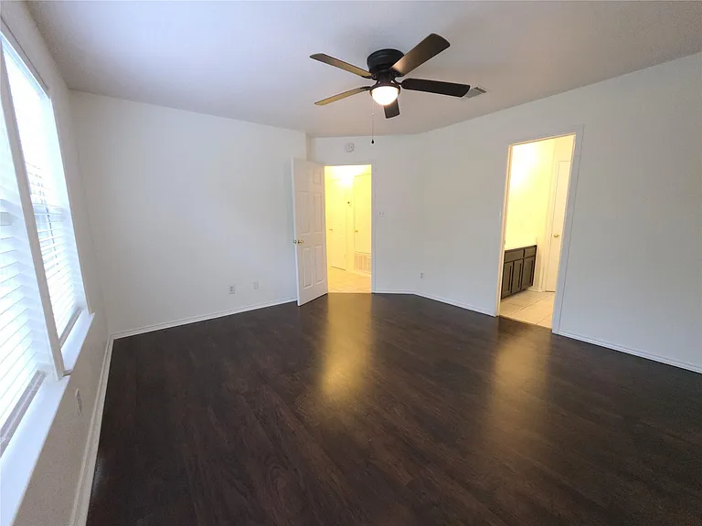 1600 Hollow Tree Blvd — Photo 15