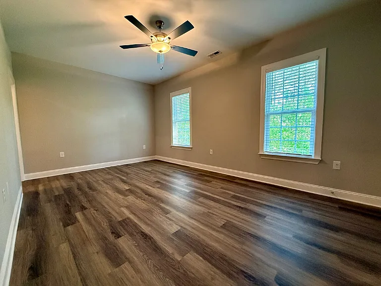 188 Gallery Dr #304 — Photo 4