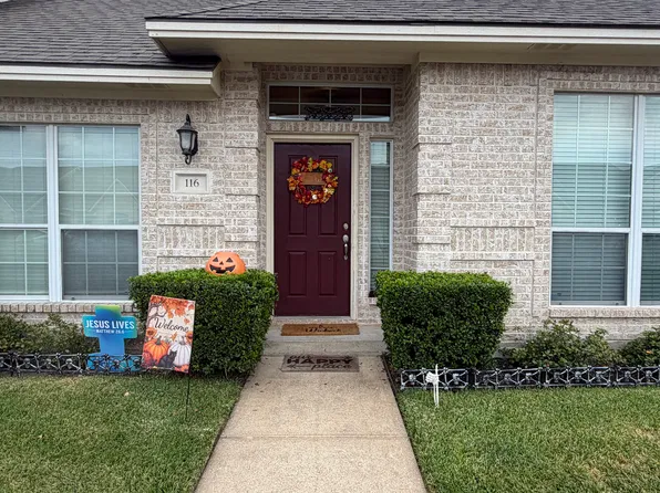 116 Fraternity Row, College Station, TX 77845