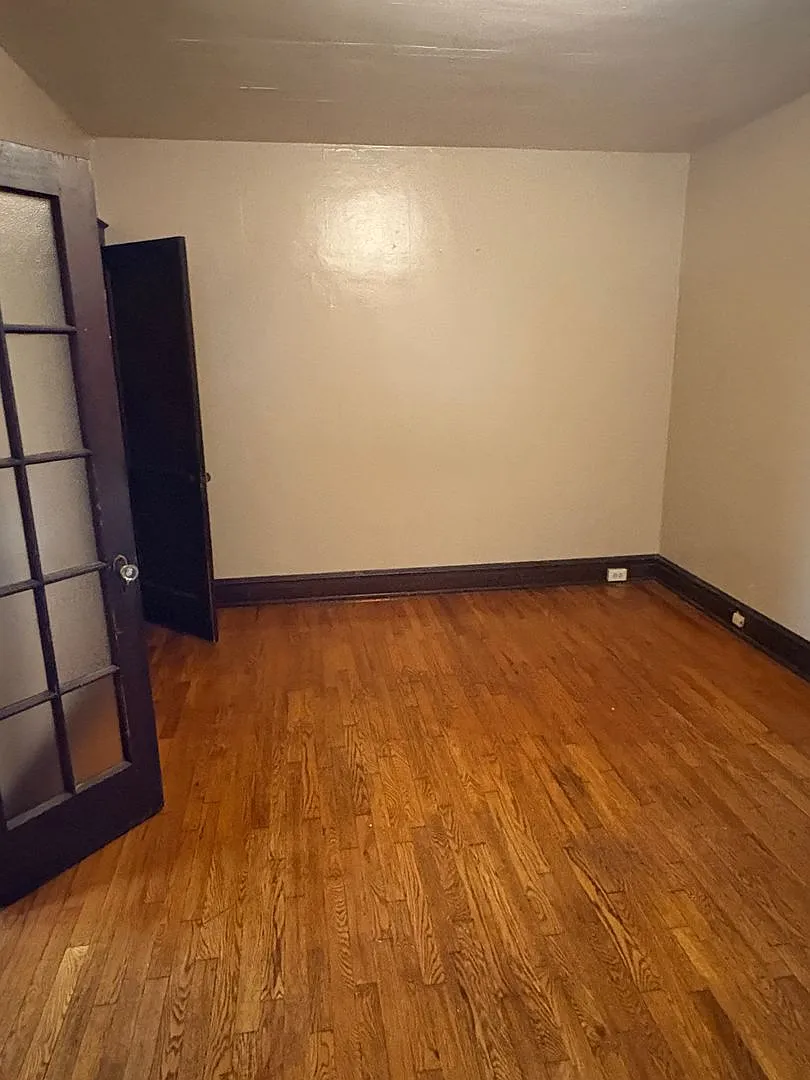 LAN- 5105-07 S Broadway Street — Photo 2