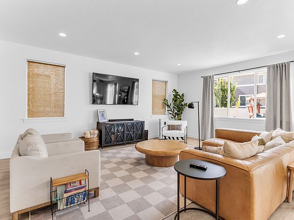 5th image of 1059 W Valor Ct