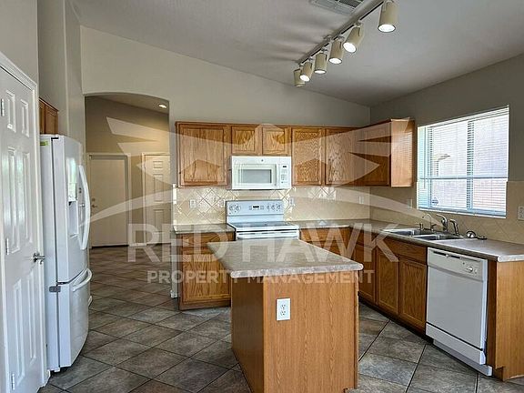 2nd image of 1822 S 156th Ave