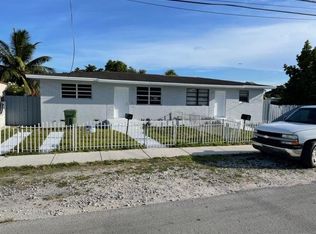 2240 NW 38th St, Miami, FL 33142