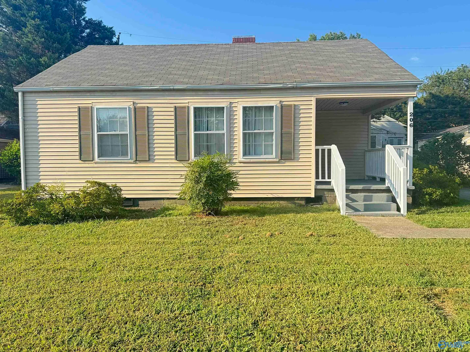 3 bed, 1145 sqft, $1,295 — Photo 1
