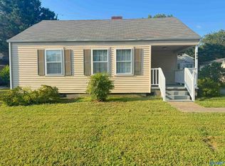 206 Surrey Rd SW, Huntsville, AL 35801