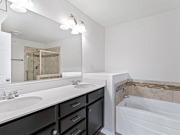 5th image of 2966 Henley Ln