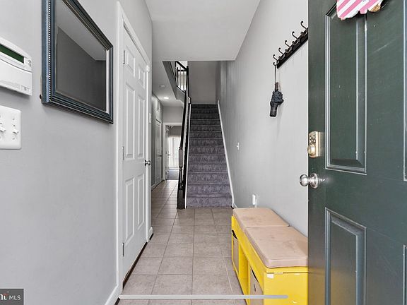 Entry way