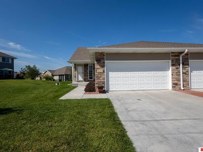 8323 Sutherland St, Lincoln, NE, 68526