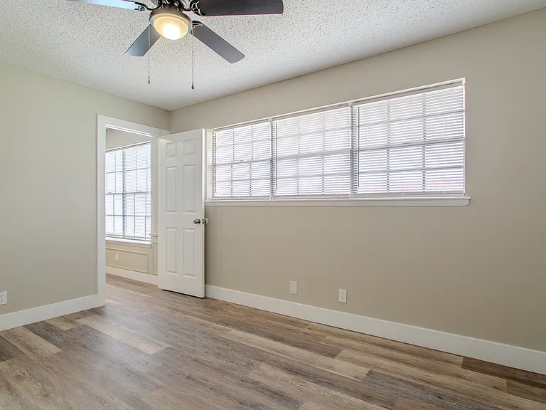 621 S Hayes St #8 — Photo 11