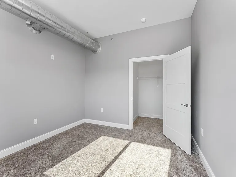 417 S 2nd Ave — Photo 37