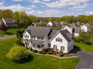 212 Valley View Ct, Southington, CT 06489
