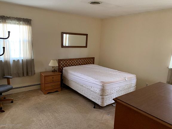 5th image of 1103 Waterberry Ct S