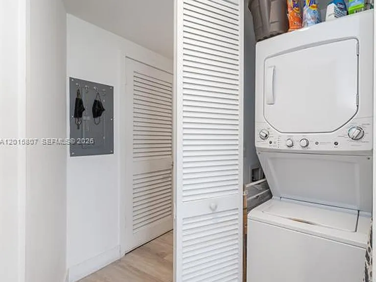 121 NE 34th St #2509 — Photo 14