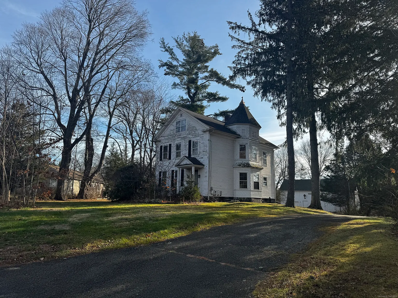 58 Daniels Farm Road photo 1