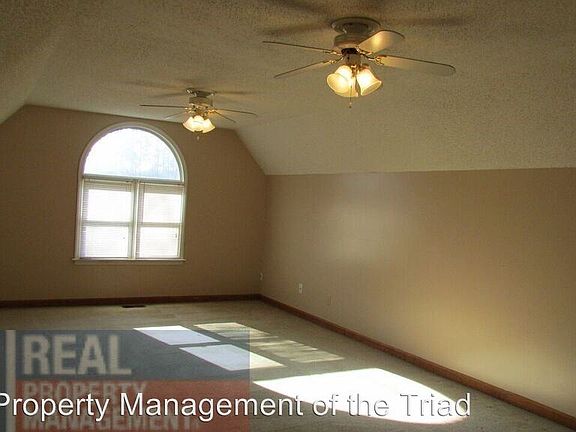 5th image of 606 Brittney Ct