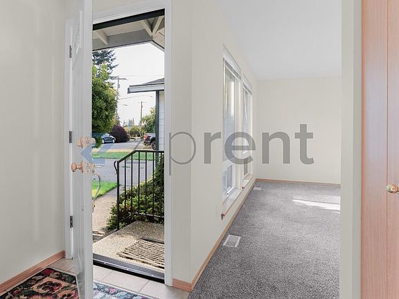 3rd image of 6402 Cypress St