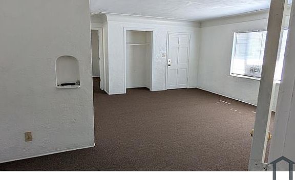 3rd image of 839 26th Ave S #839