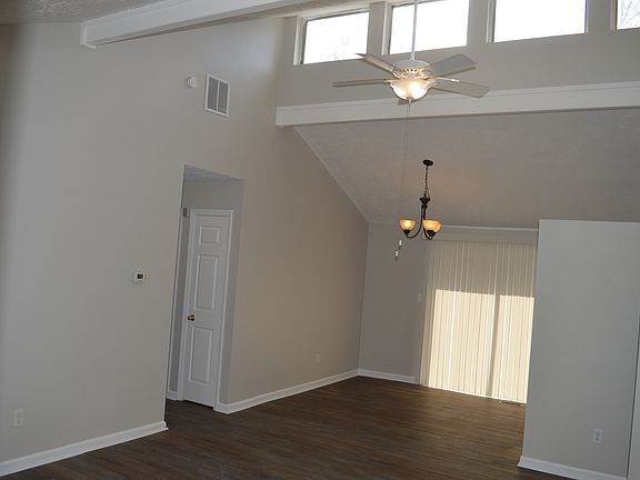 4th image of 1751 Stacy Lynn Dr