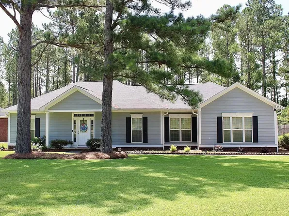 139 Autumn Leaf Dr, Albany, GA 31701