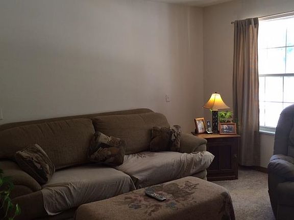 3rd image of 3105 Saratoga Dr