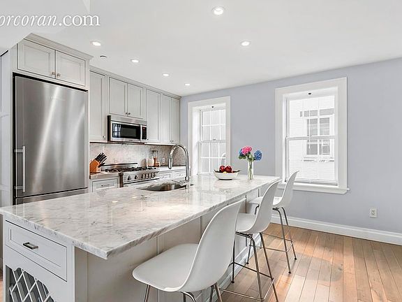2nd image of 84 Bedford St APT 1N