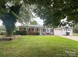 4131 Hill Pl, Hudson, NC 28638
