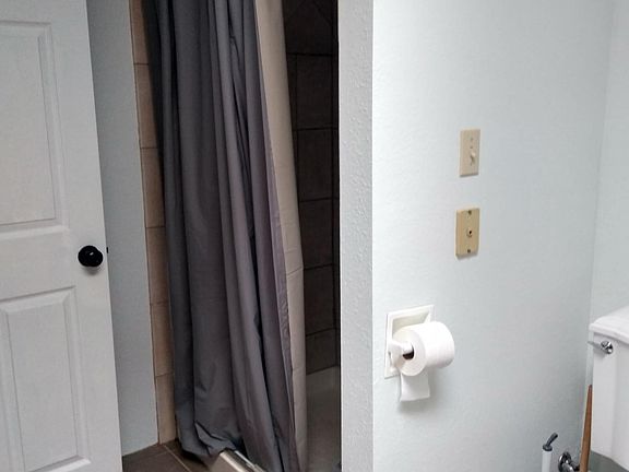 2nd image of 420 Alta Vista St