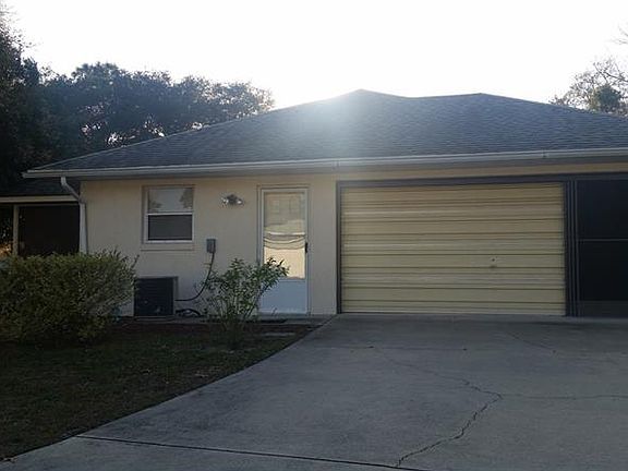3rd image of 2933 Conyers Ct