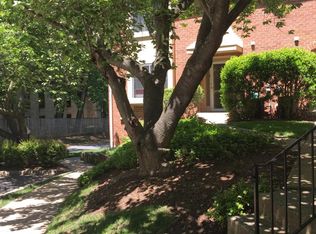 3873 Persimmon Cir, Fairfax, VA 22031