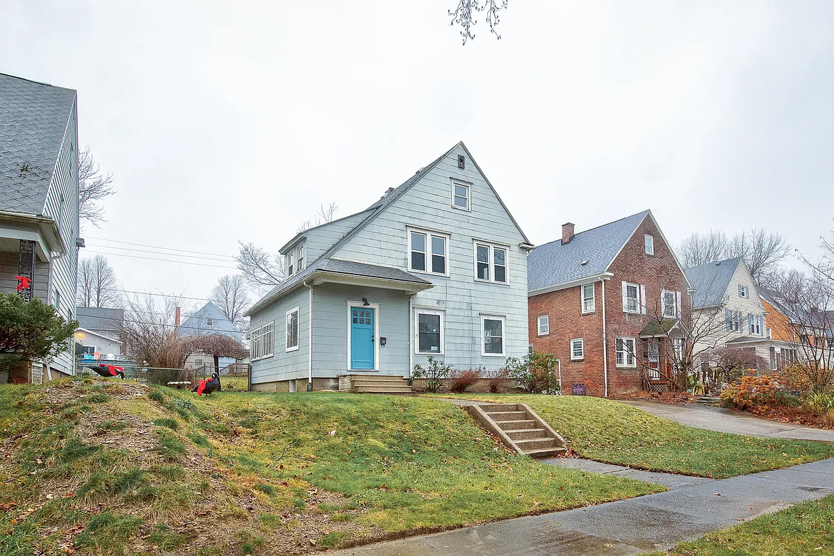 Building Photo - 366 N Firestone Blvd