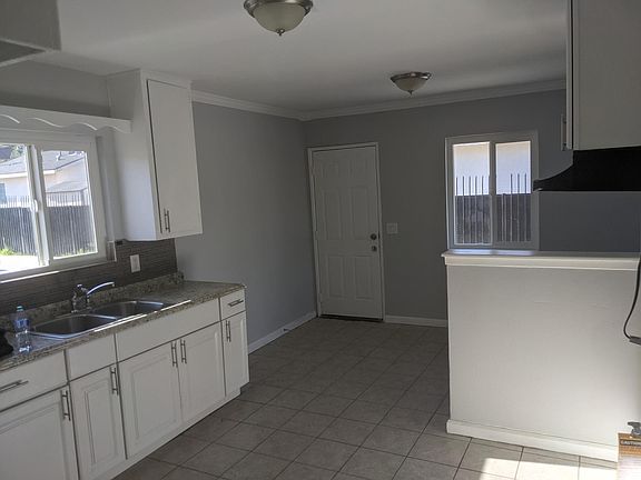 4th image of 417 Virginia Ave