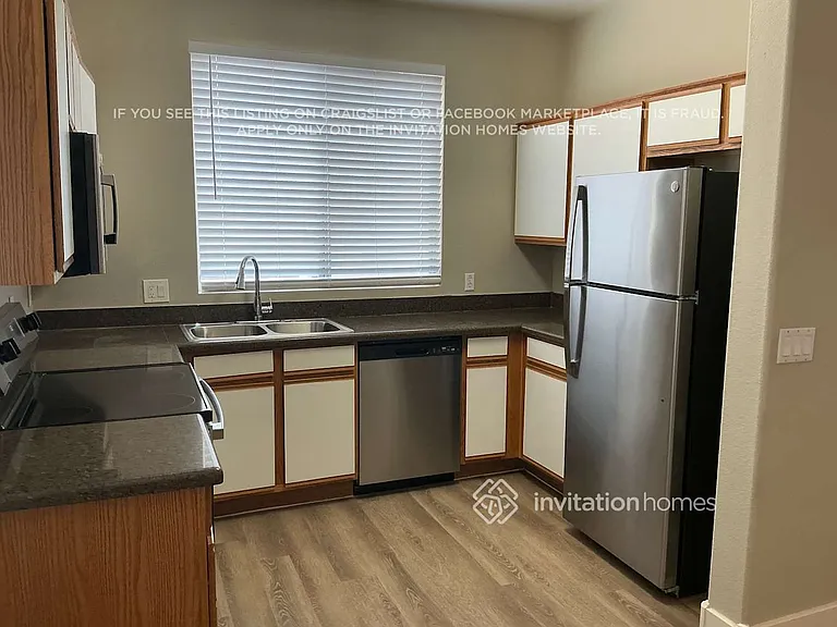 1935 N Lazona Dr — Photo 4