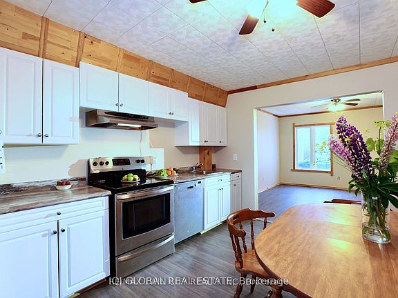 3rd image of 33 McKelvie Ave