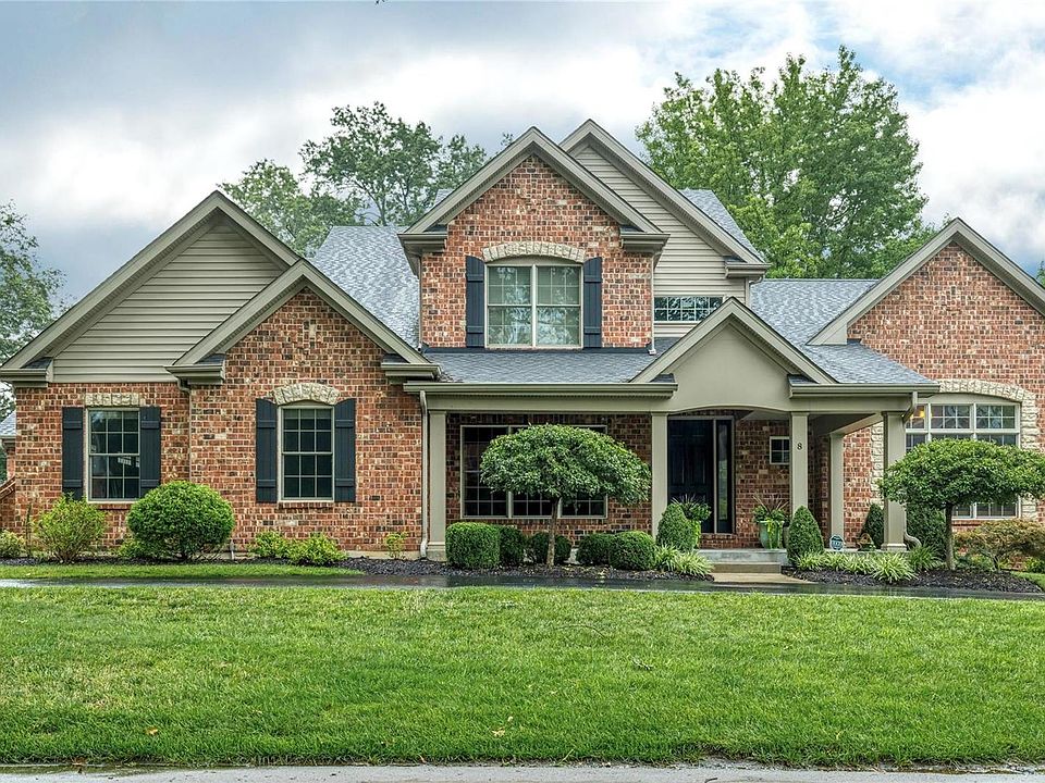 1st image of 8 Heather Hill Ln