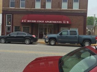 215 N Water St, Clinton, IN 47842