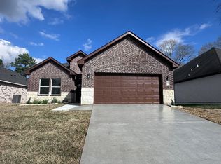 3370 Masters Dr, Montgomery, TX 77356