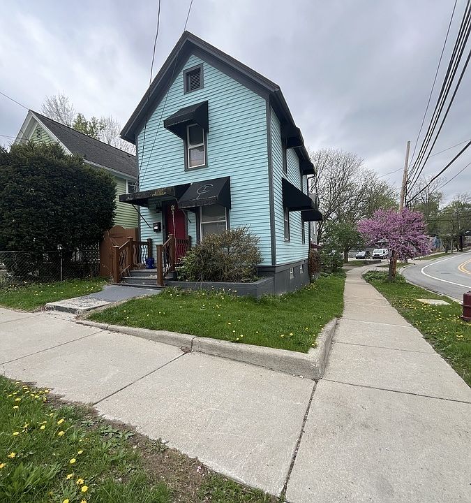 1st image of 221 N 1st St