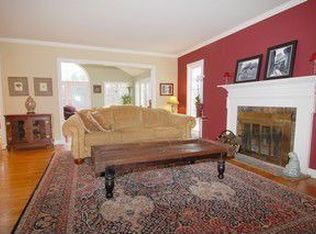 1213 Meadow Way, Barrington, IL 60010