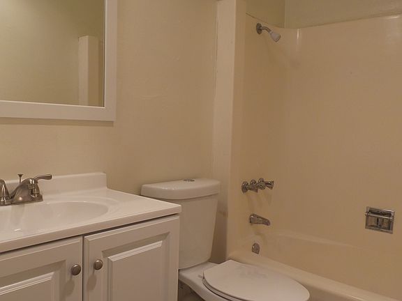 2nd image of 4469 N Avenue # Fl 1ST
