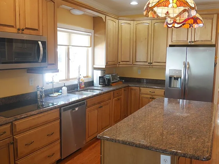 36 Harborview Rd — Photo 7