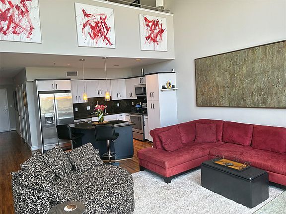 2nd image of 3311 Yupon St APT 605