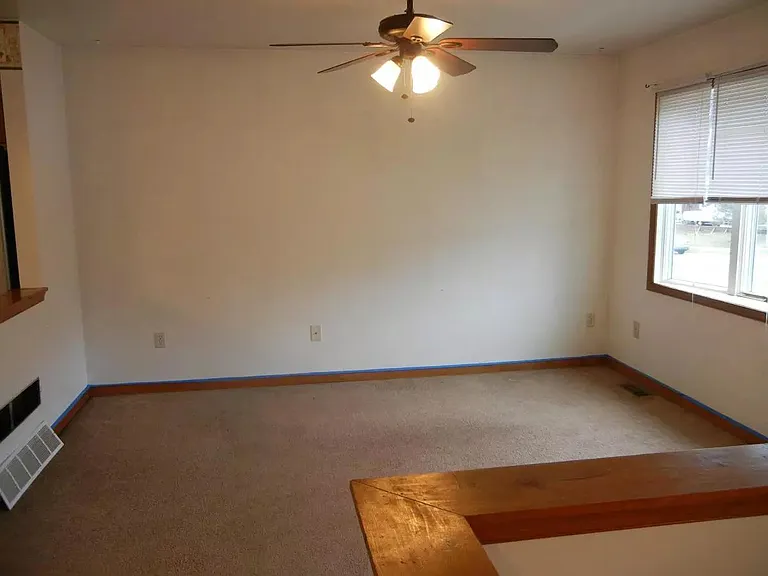 112 Gray Mount Dr — Photo 6